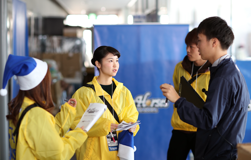 Bリーグ・シーホース三河のホームゲームでは、学生が運営をサポート