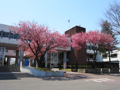 四季折々の色彩で溢れる八戸工業大学キャンパス
