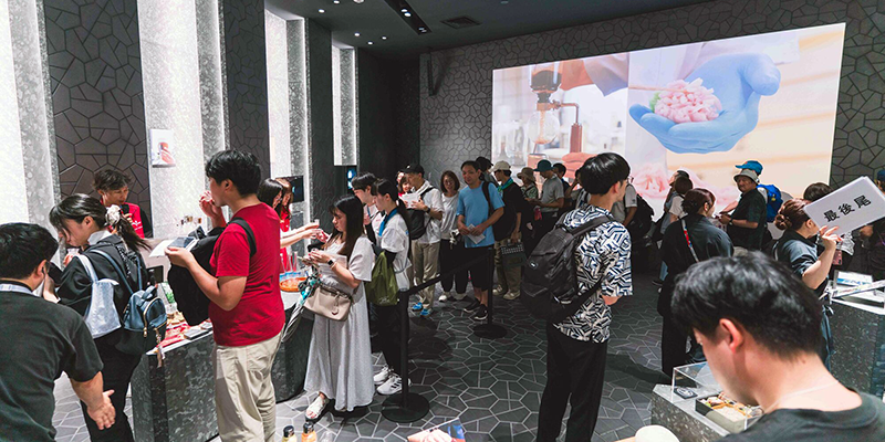 京都光華女子大学の大阪・関西万博 関西パビリオン京都ブースへの出展の様子