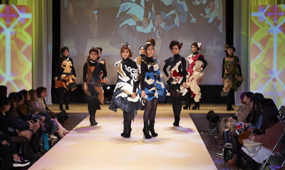 アイヌ文化、アイヌ文様を表現したファッションショー アイヌ文化、アイヌ文様を表現したファッションショー