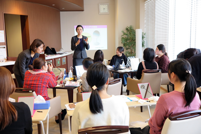 ヨガ教室 ヨガ教室