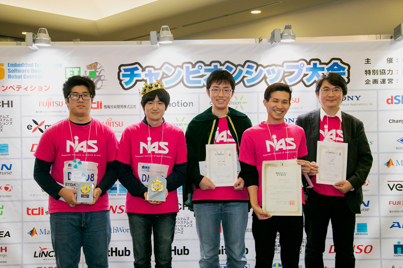 学生チーム史上初の日本一に輝いた長崎総合科学大学チーム
