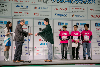 表彰式の様子 表彰式の様子