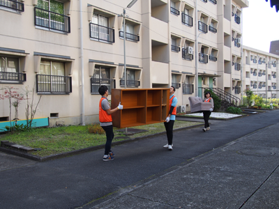 大型家具の運び出し