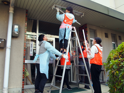 電灯の交換 電灯の交換
