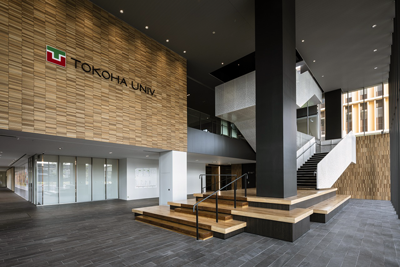 JR草薙駅近くに誕生した新キャンパス JR草薙駅近くに誕生した新キャンパス